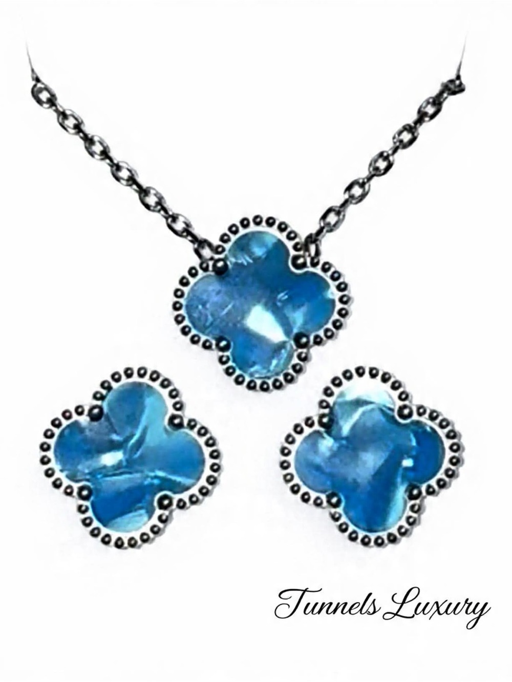 Blue Clover Pendant Necklace and Stud Earrings Set